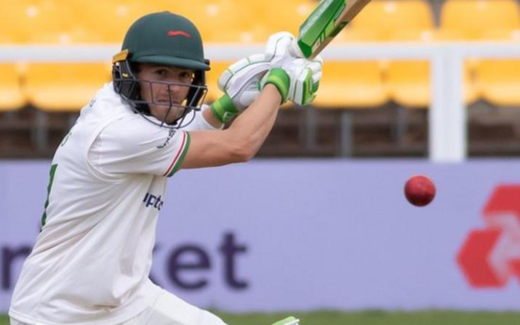 Leicestershire signs two-year contract extension with Sam Evans