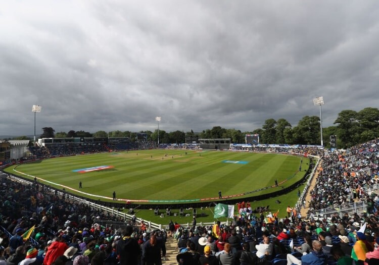 Biggest Cricket Stadiums in England  